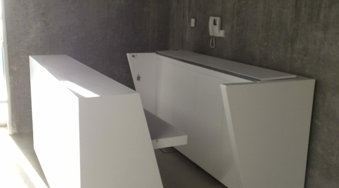 Dotación de Mobiliario de Espacio Conserjería, de Edificio CINTEX (antiguo MTI)_Universidade de Vigo