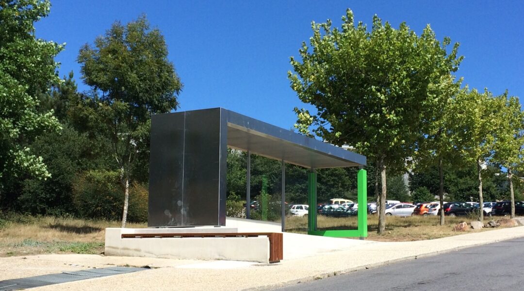 Marquesina Parada Bus Urbano, en Facultad de Ciencias._Universidade de Vigo